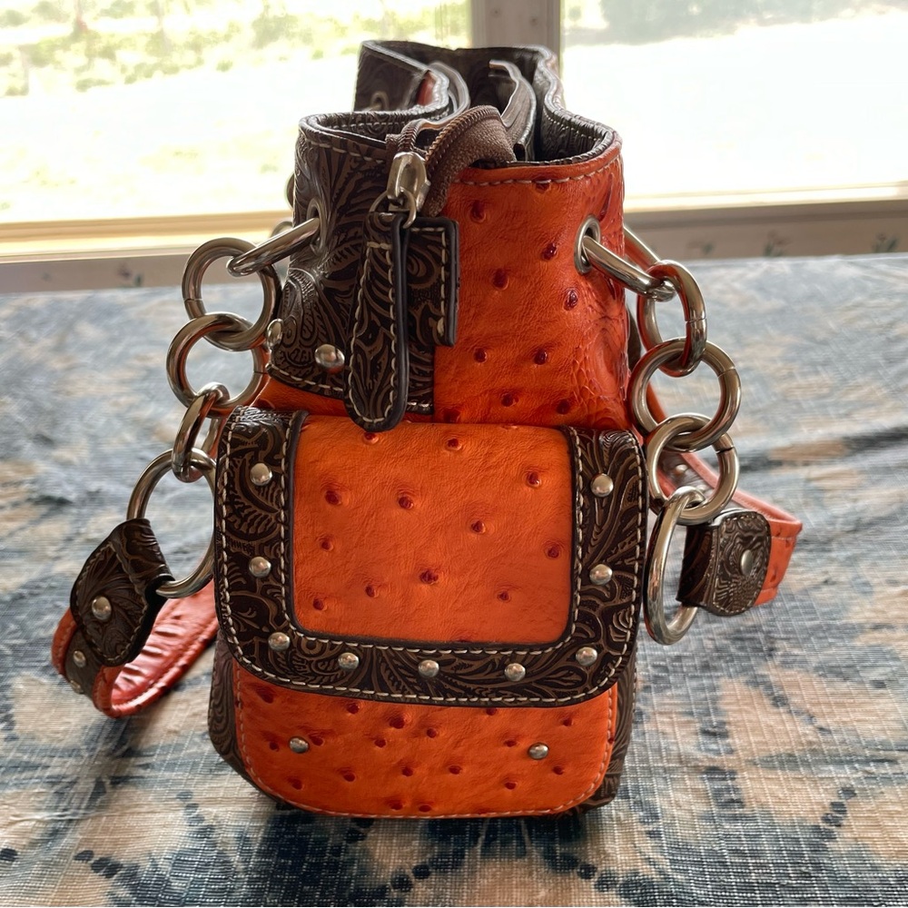 Blazon Roxy Silver-Tone Purse - Picture 4 of 7